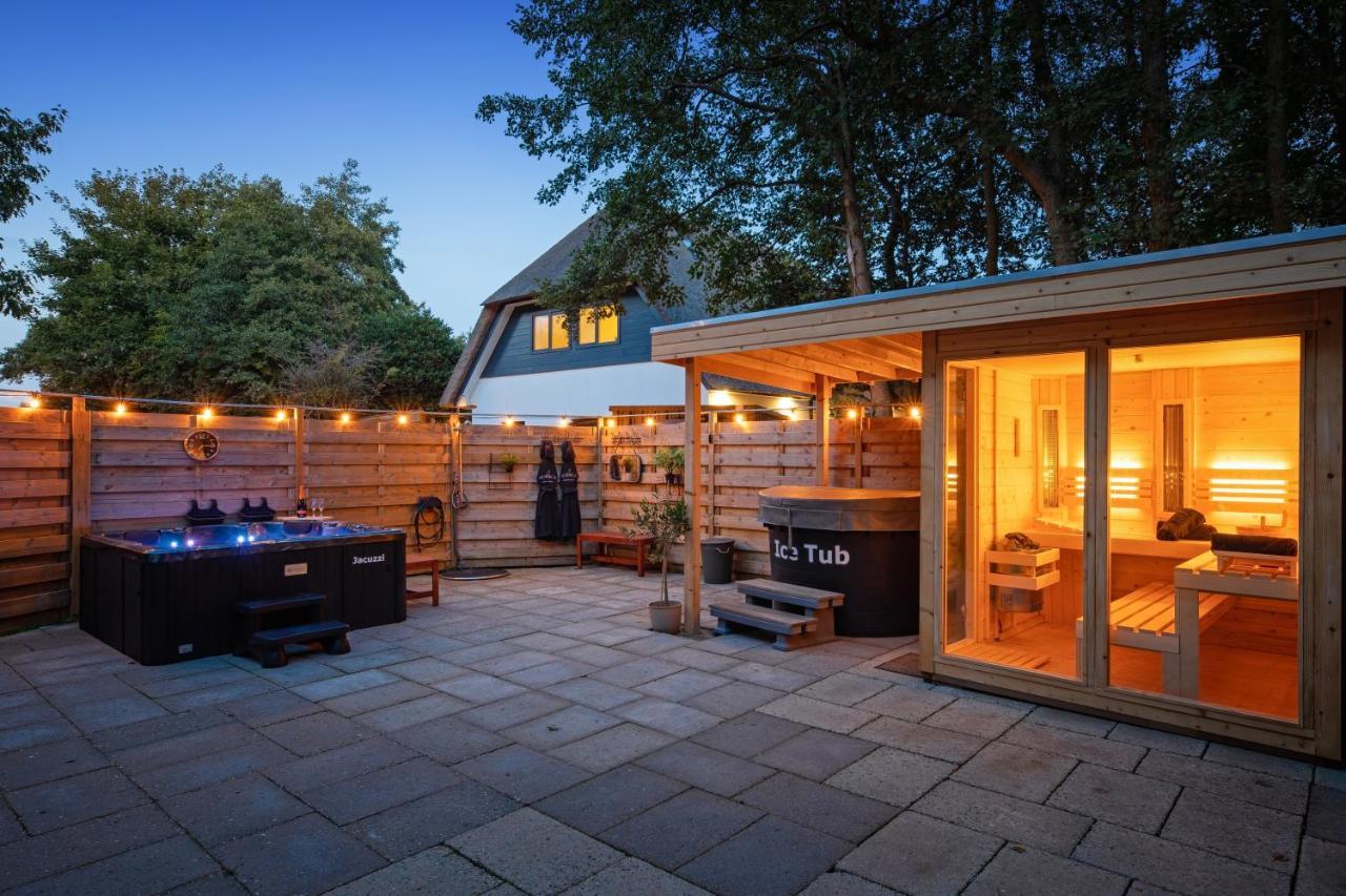 The Island Life Texel Met Jacuzzi Villa เดอ คุก ภายนอก รูปภาพ