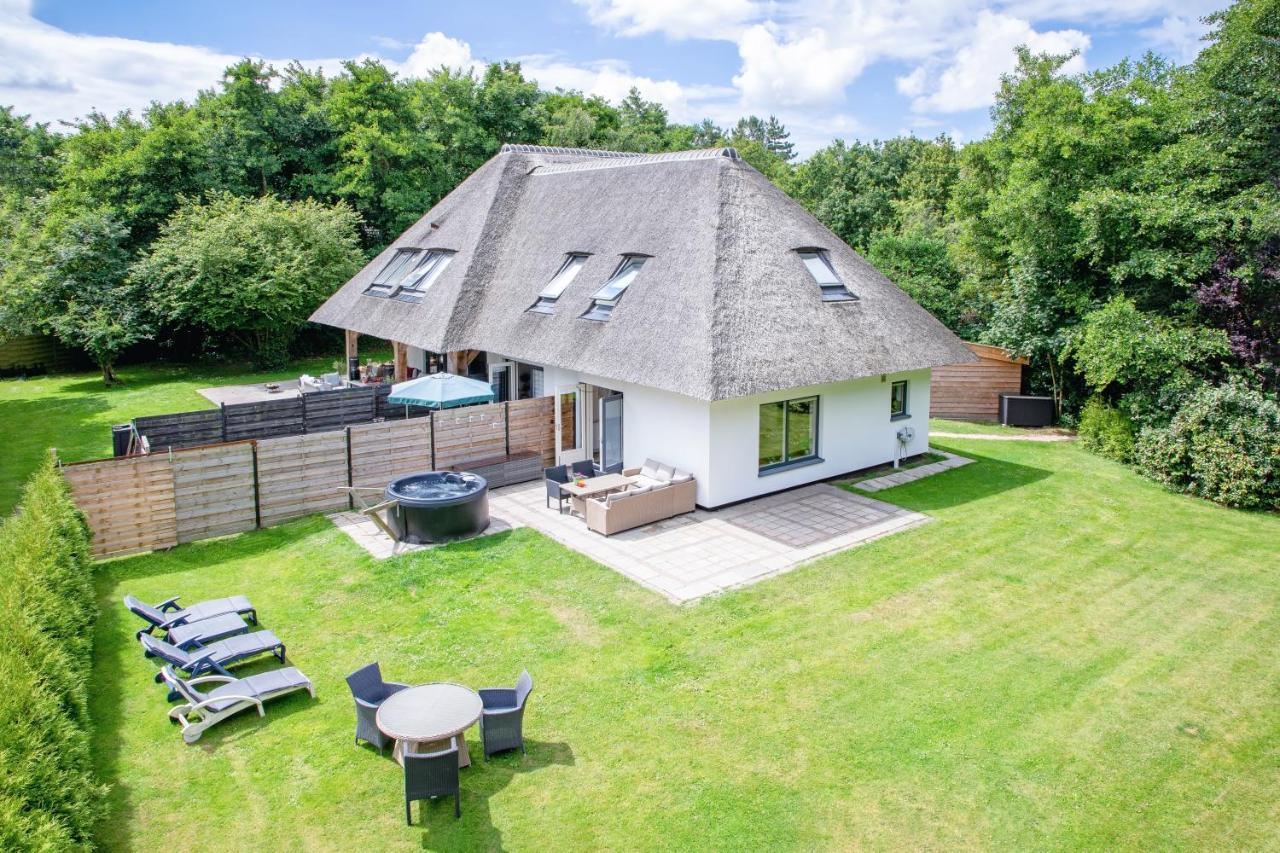The Island Life Texel Met Jacuzzi Villa เดอ คุก ภายนอก รูปภาพ